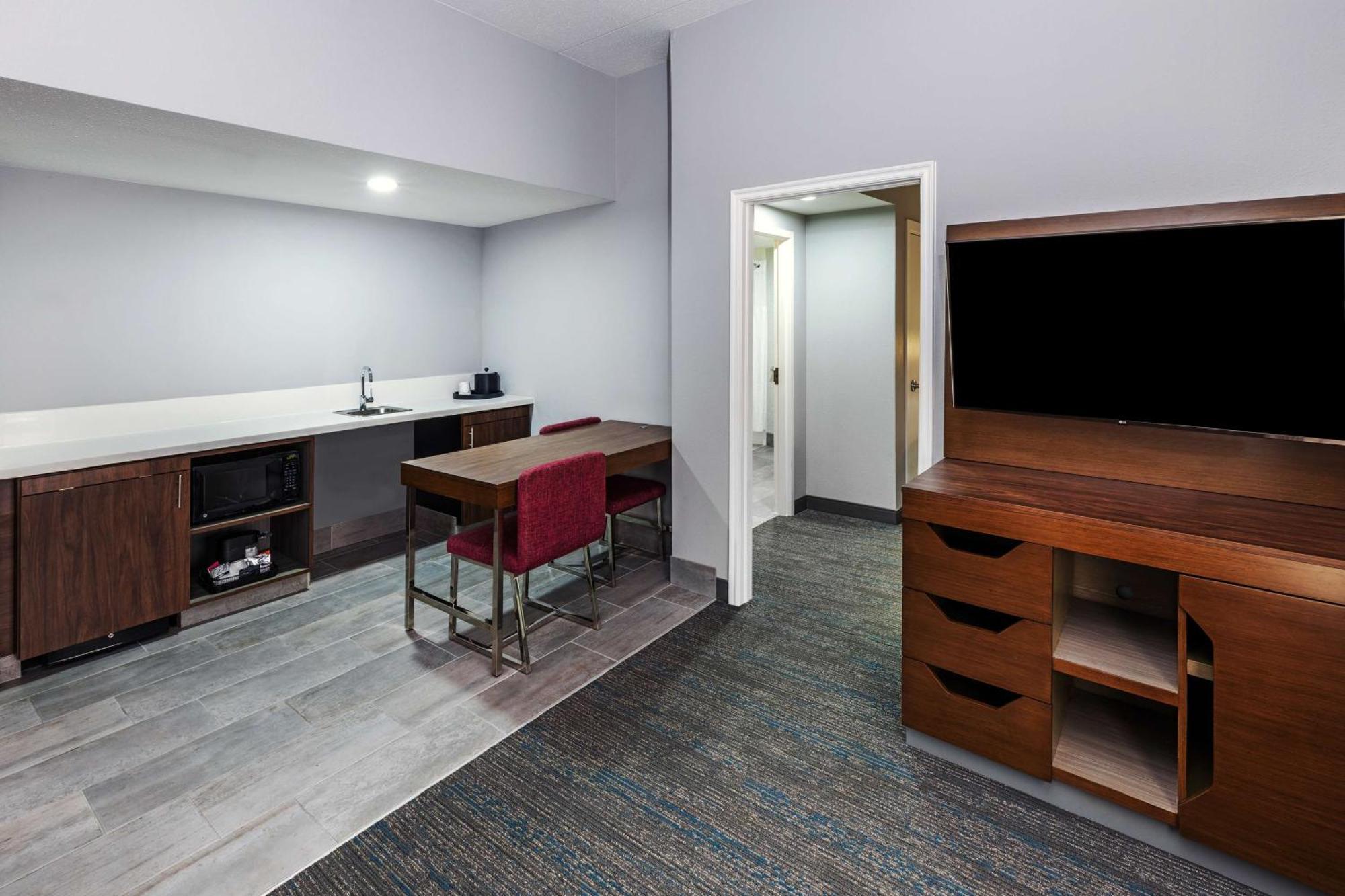 Hampton Inn & Suites Tulsa-Woodland Hills Εξωτερικό φωτογραφία