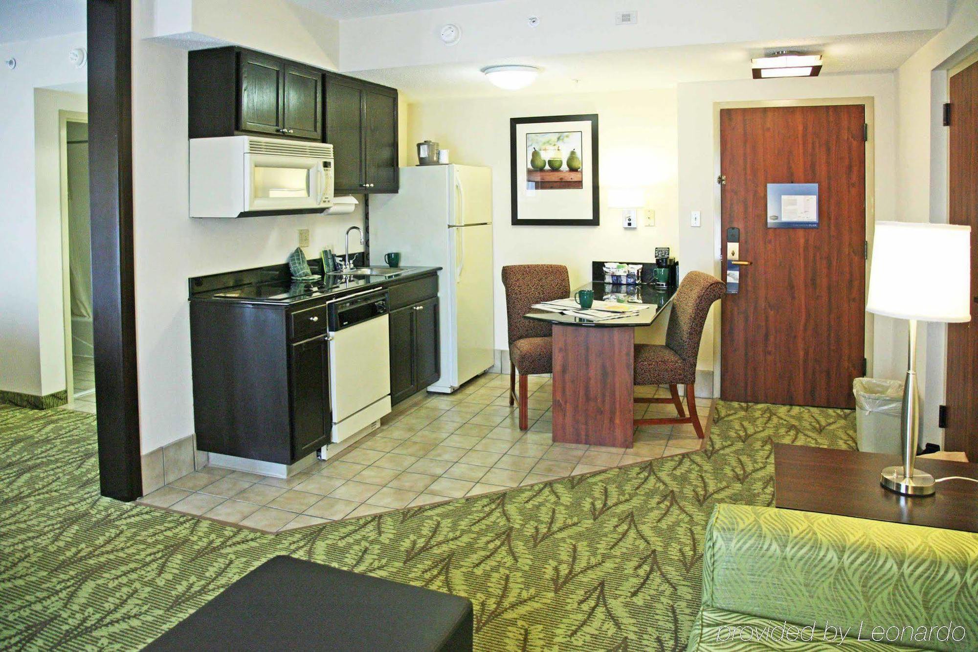 Hampton Inn & Suites Tulsa-Woodland Hills Δωμάτιο φωτογραφία